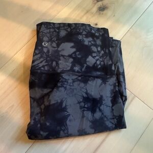 Lululemon Athletica Black Tie-Dye Leggings